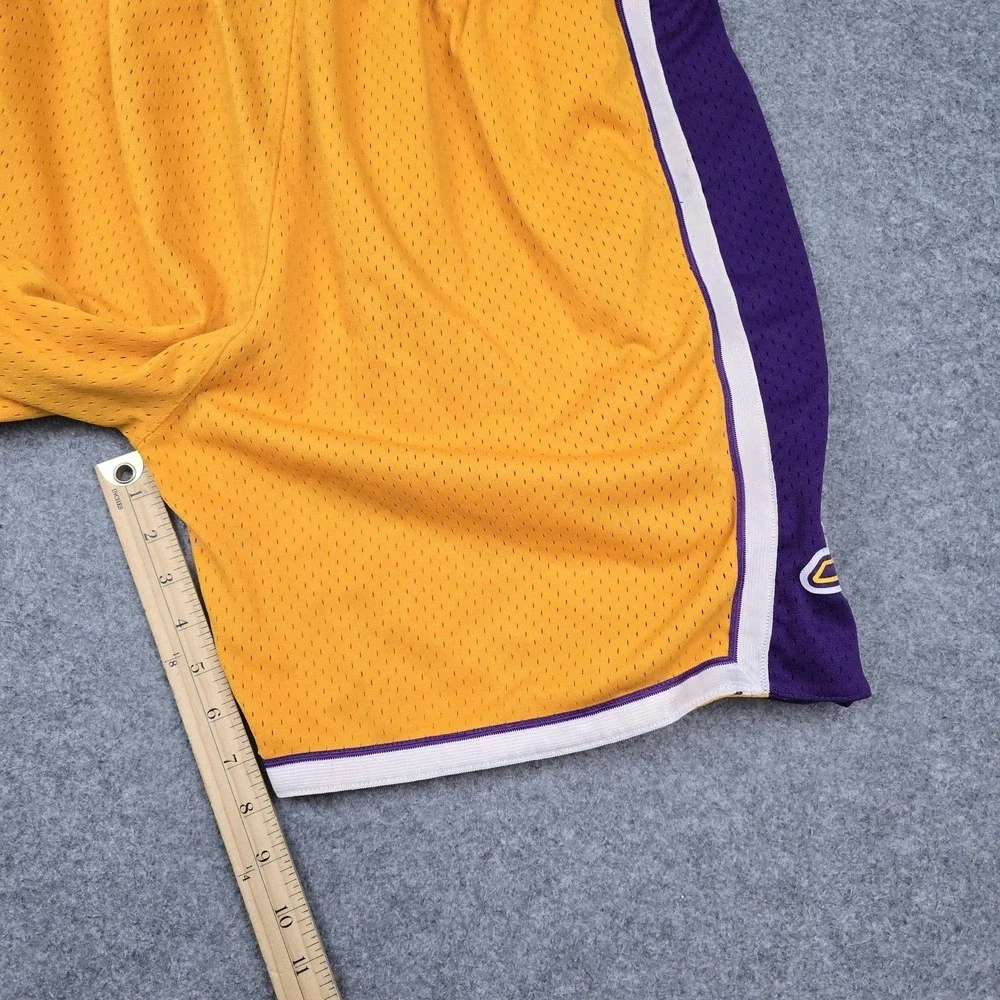 Los Angeles Lakers Shorts Mens XL Gold NBA Basketball Mitchell & Ness Swingman